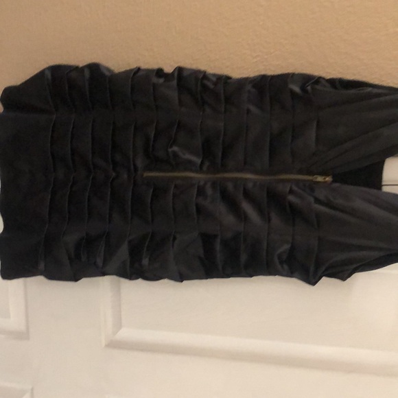 Black used great condition dress - Picture 3 of 6